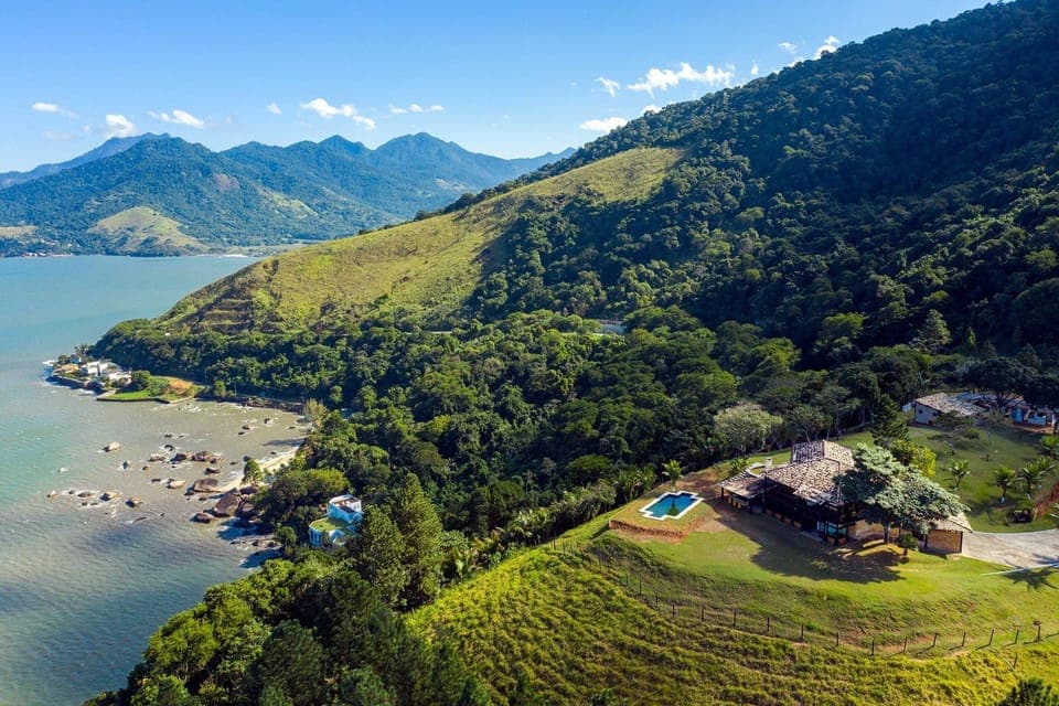 Beach,Bird's eye view,Mountain view,Property building,Sea view