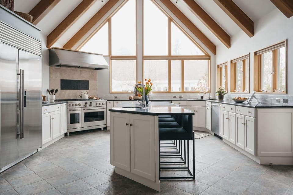 Cook, chat, snack, repeat—this kitchen makes every meal a mini celebration.