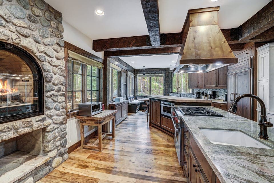 Private kitchen