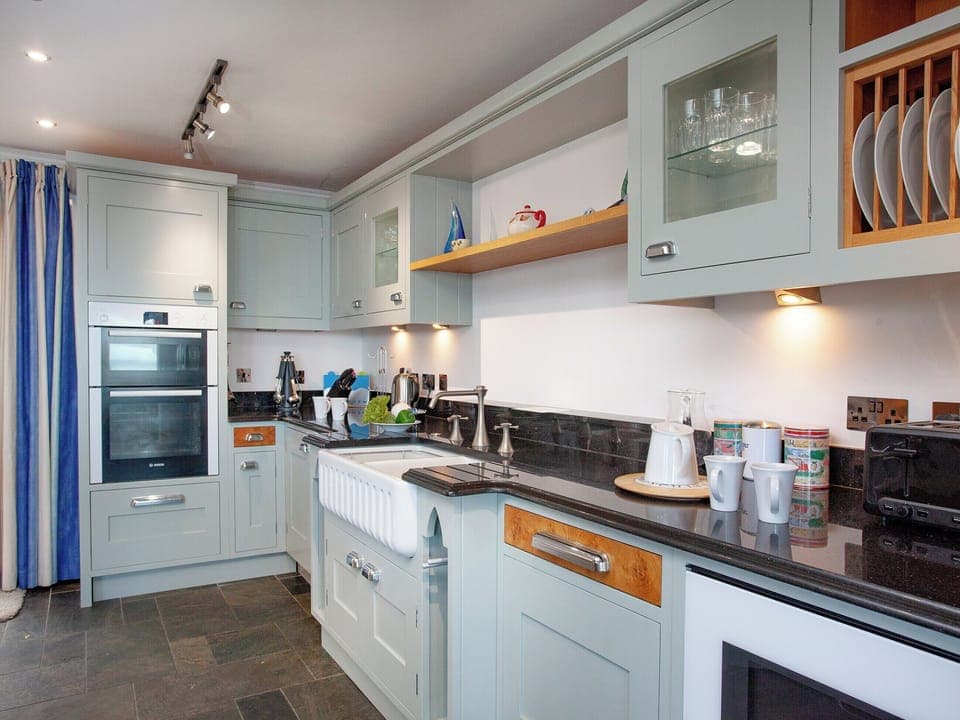 Bespoke kitchen | Shark Fin, Sennen