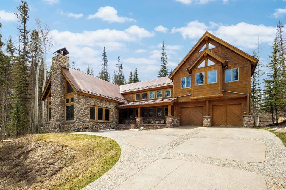 1.0-mountain-tranquility-telluride-exterior-front1