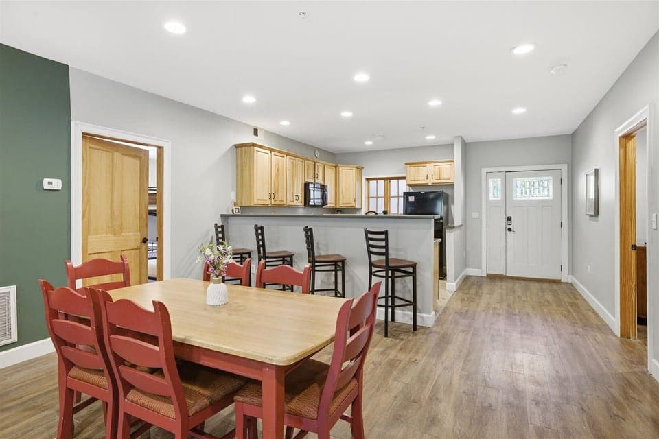 Take a seat at the dining table for six and settle into the rhythm of your stay—morning coffee, shared meals, and unhurried conversations all have a place here, right at the heart of the home.