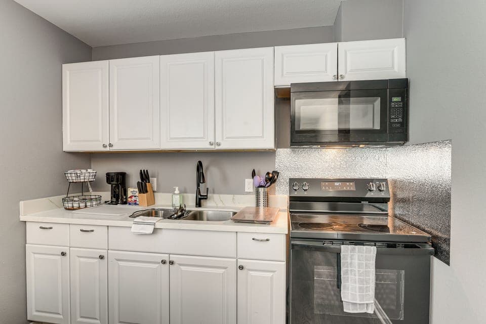 Kitchenette | Keurig Coffee Maker