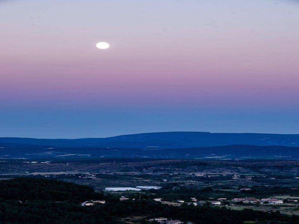 Surroundings [summer] (1-5 km)