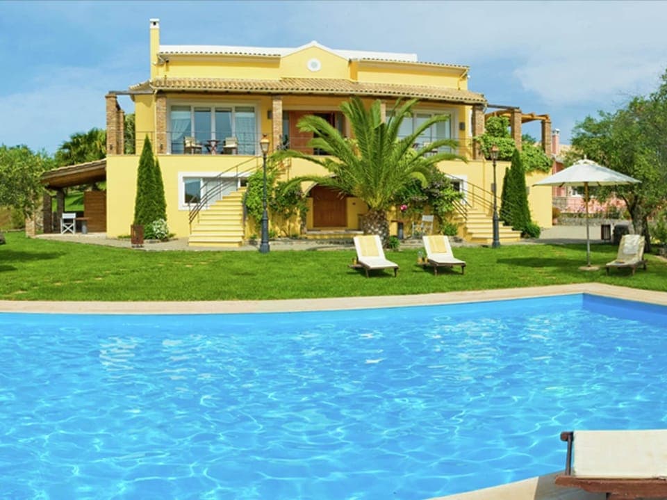 Holiday Home Exterior [summer]