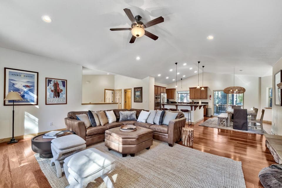 Great room (second floor along with one of the master bedrooms and a half bath)