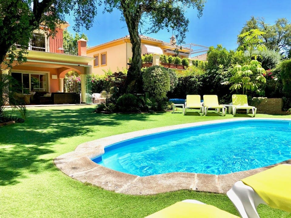 Heated pool 3x6  in beautiful tropical garden (400sqm) 