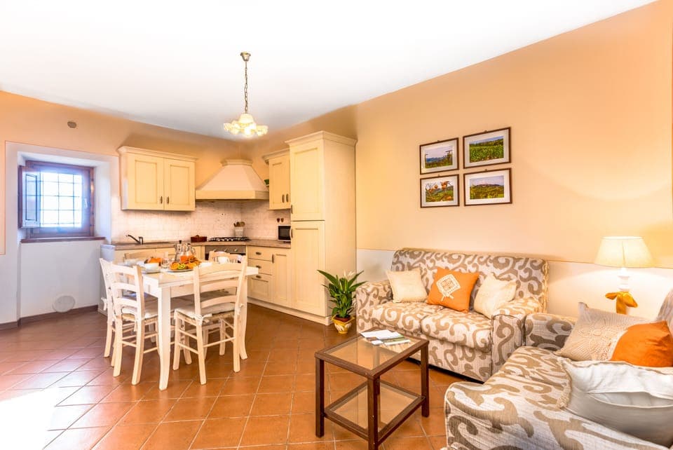 Mandorlo apartment
Monti 1824
www.monti1824.com