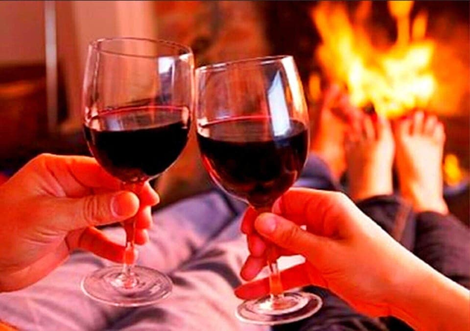 The Ultimate Romantic experience! Lakeside Views & the Beach on your doorstep! 