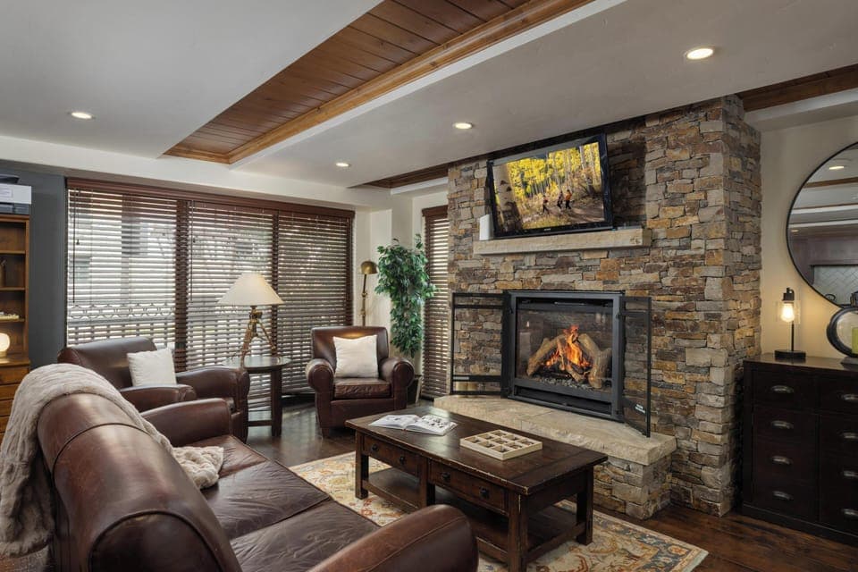 Living Room with Fireplace