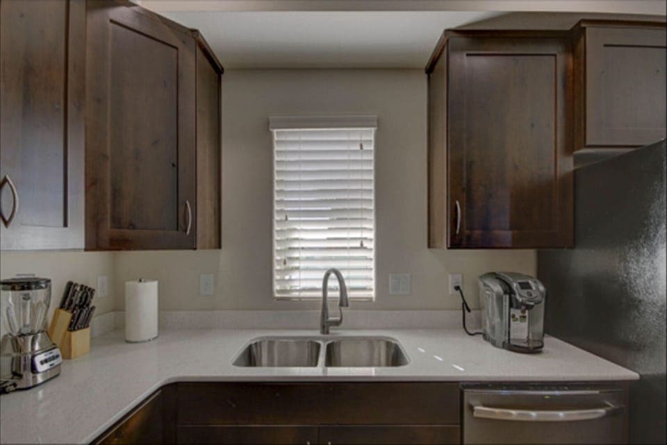 Keurig 2.0 bring your favorite K cup or we supply coffee K cups 