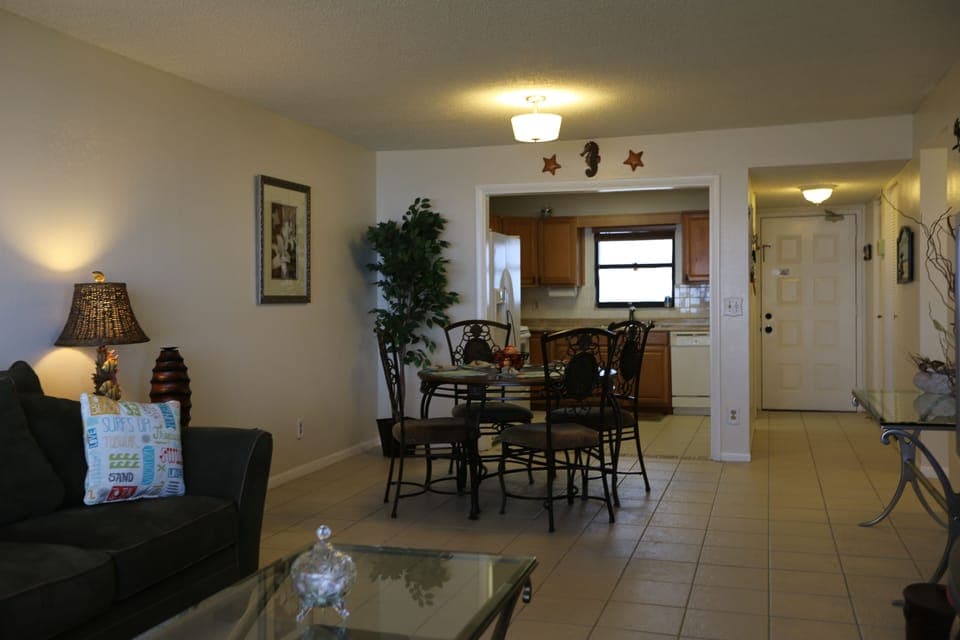 Dinette set 