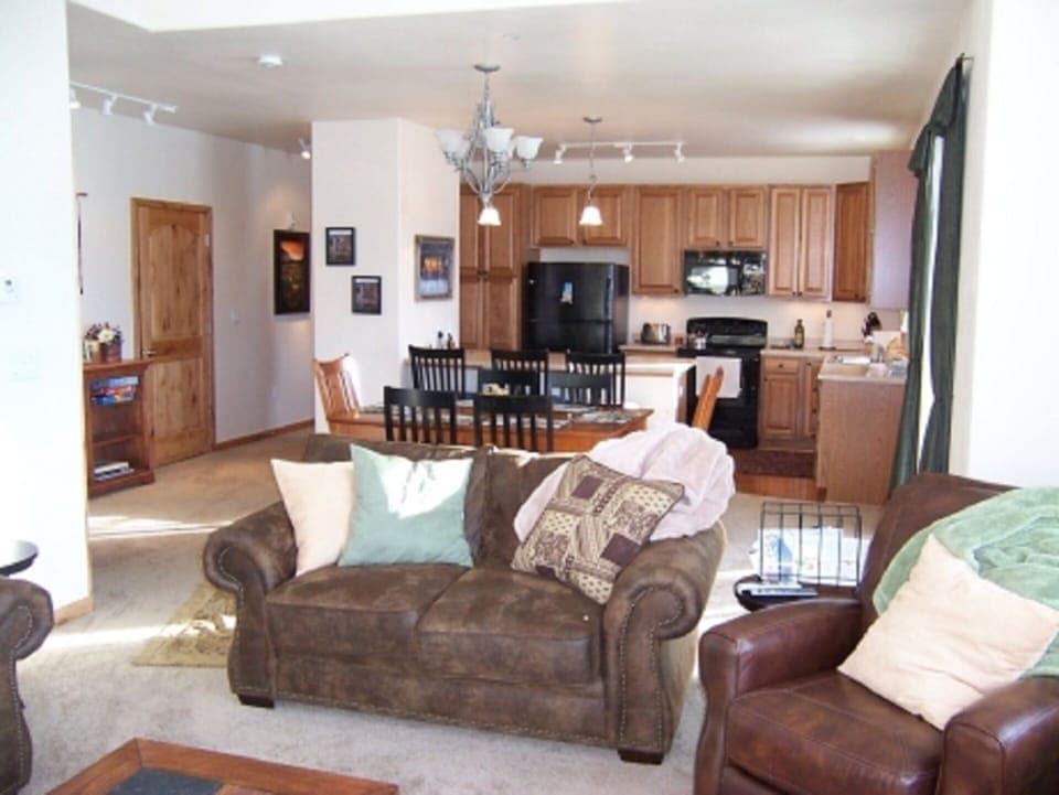 Living area looking into the kitchen.
