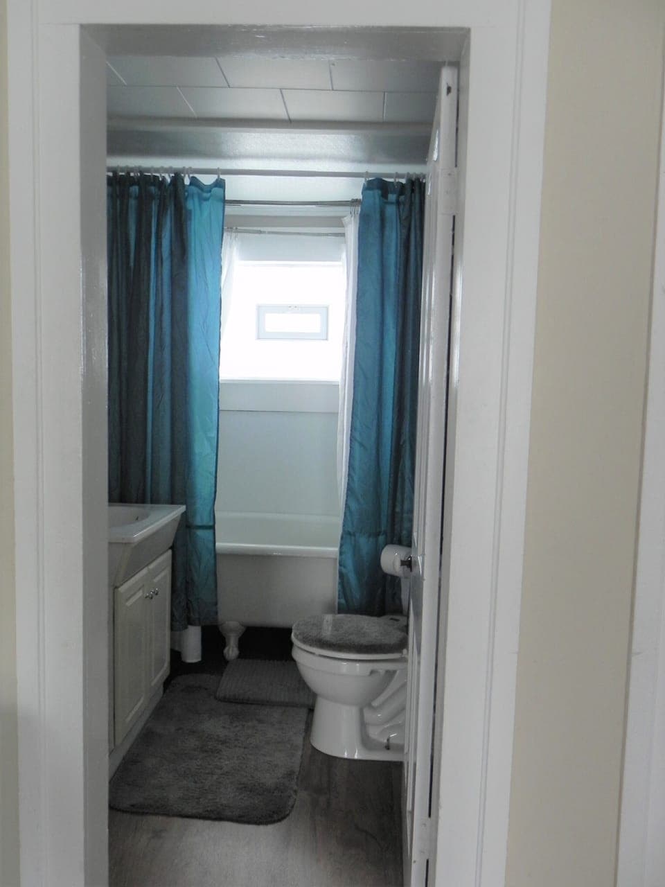 Bath Room- Tub with Shower