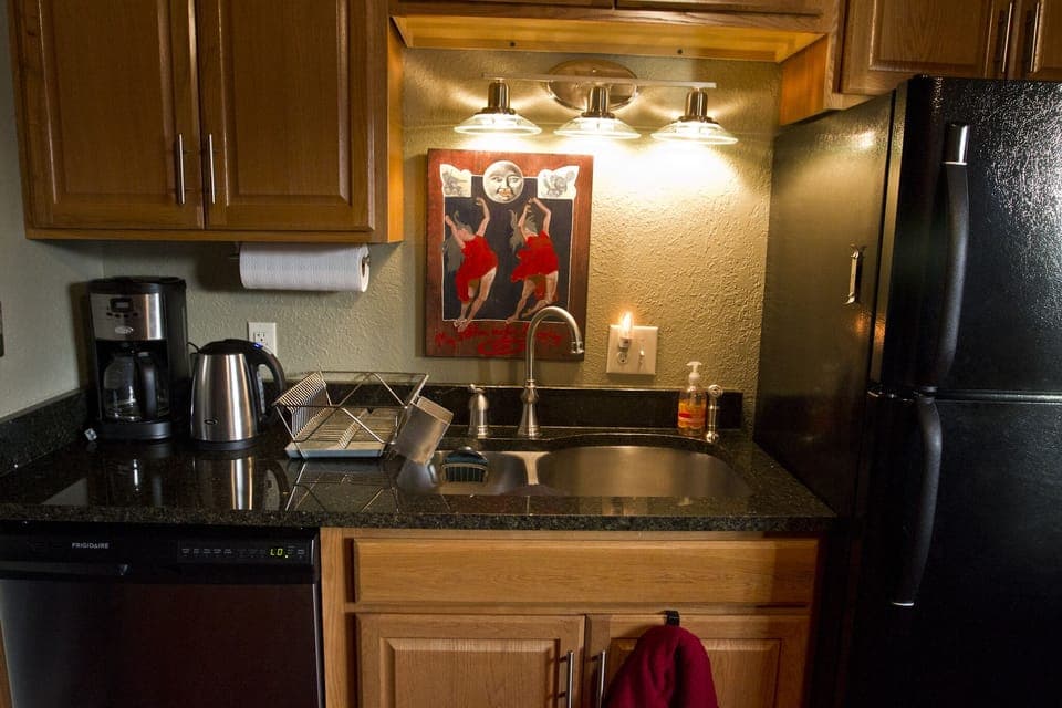 505 Kitchen