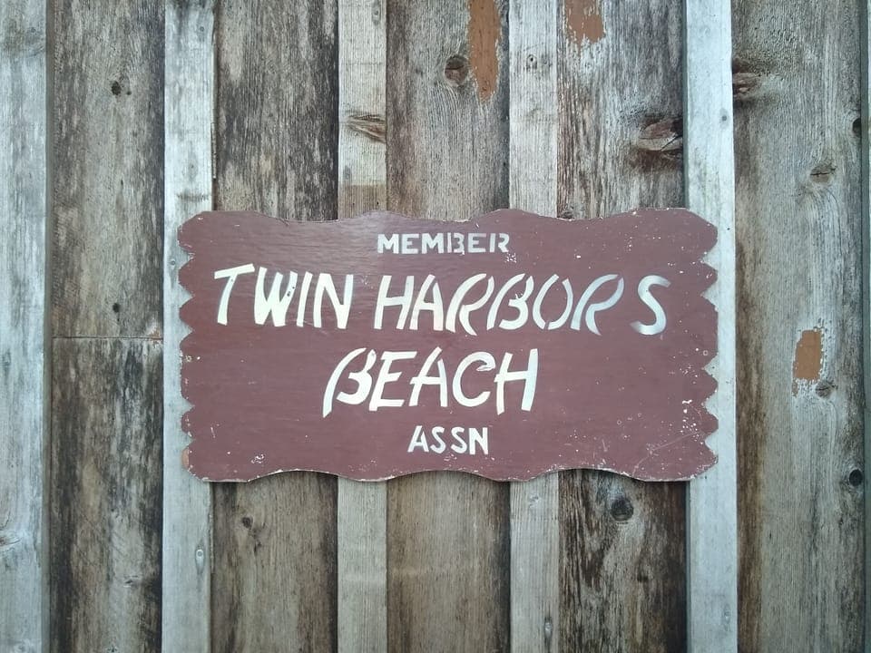 Funky sign on the deck of Cabana Sea Esta - 
