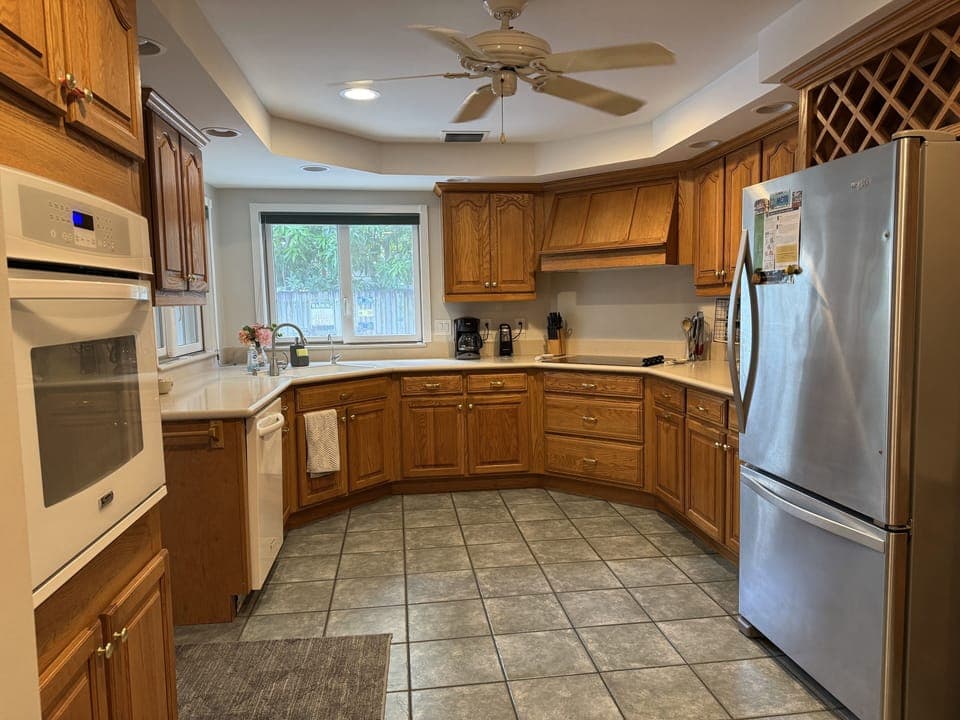 Spacious kitchen with room for many cooks.