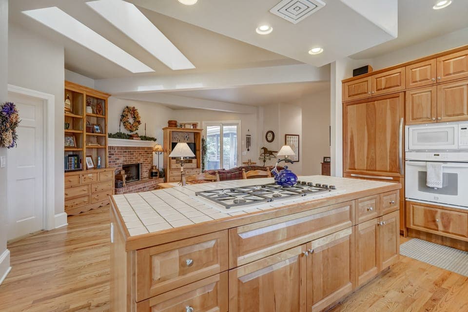 Large open kitchen, perfect for family meals and gatherings.