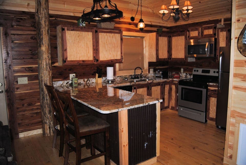 Luxury Kitchen -Fully Stocked