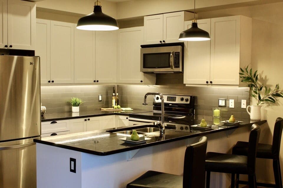 Fully Modern and bright kitchen