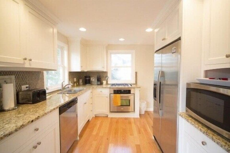 Newly redone kitchen, new appliances, cabinets, floor.  All the tools stocked.