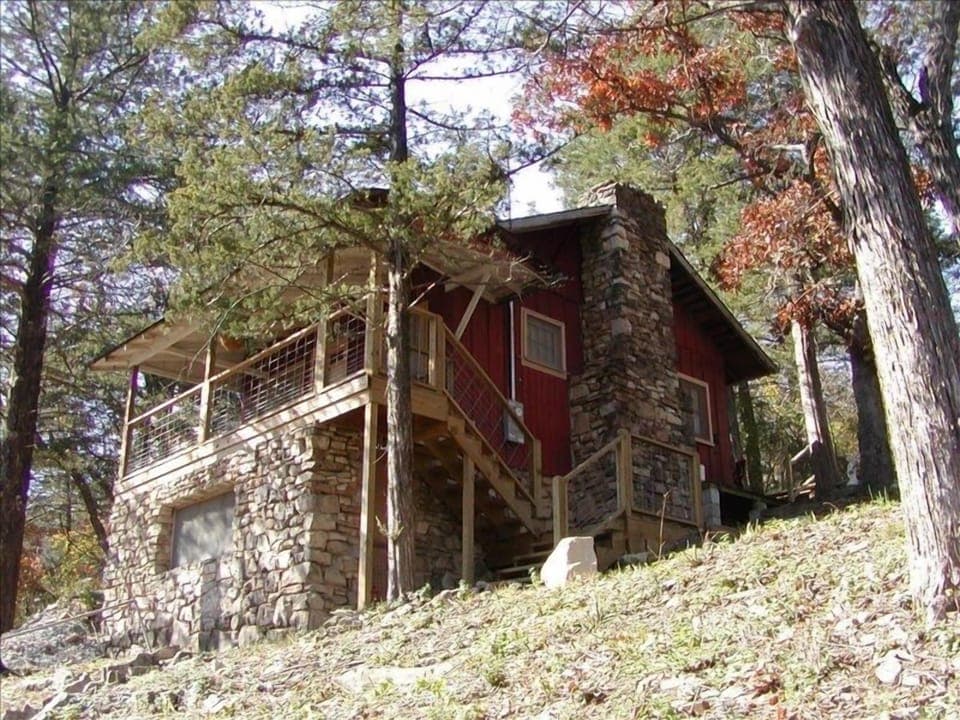 Here it is. This Charming  Ozarkian Cabin is just Waiting For You.
