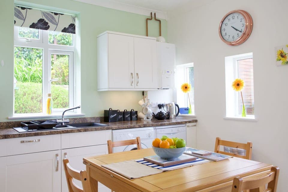 Kitchen and dining area