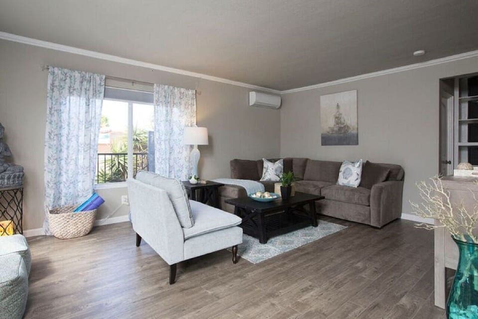 Bright Living space with central air/heat!