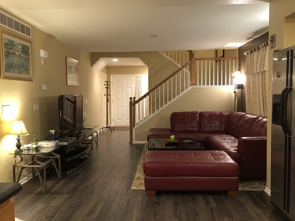 View to the front door from kitchen 