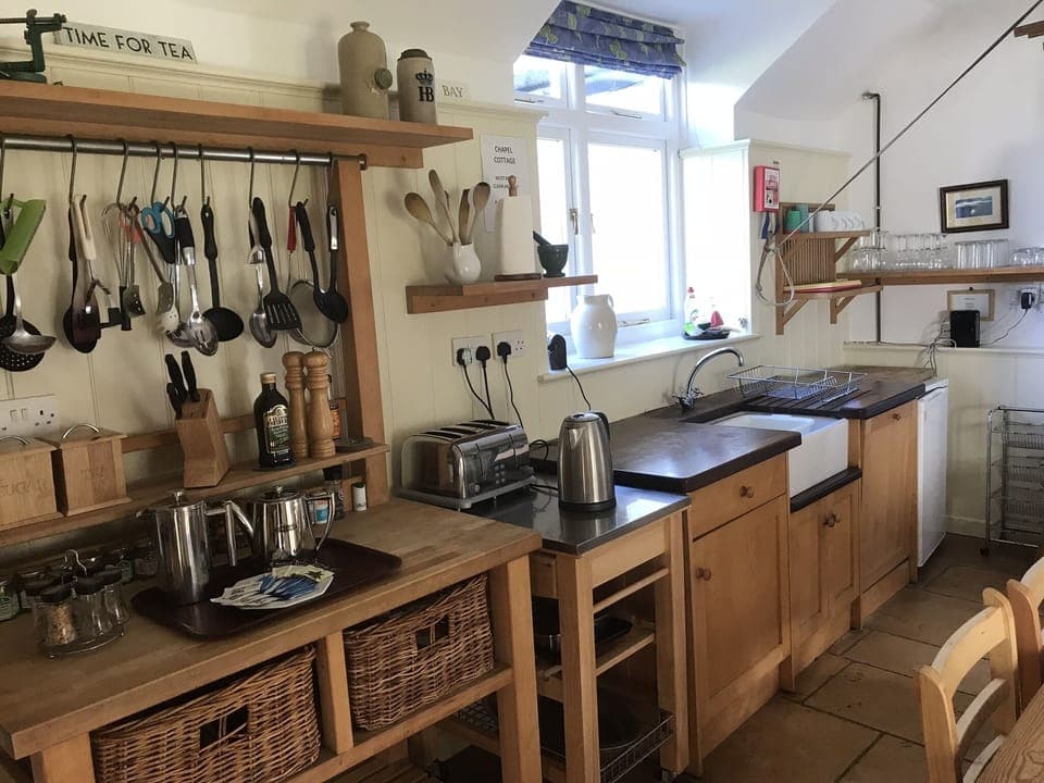 Very well equipped kitchen, for all those home cooked meals.