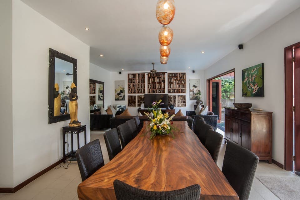 Dining main villa
