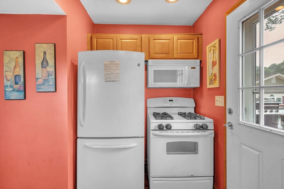 Full Kitchen