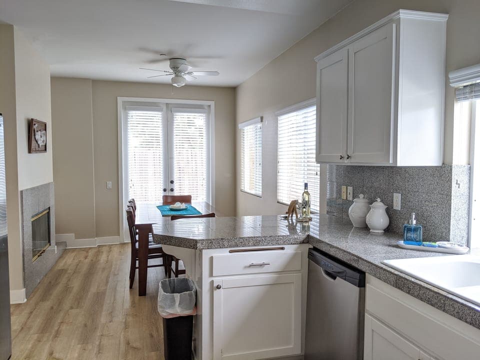 a6f88967-70ee-4141-a7b8-1ae0d372efc1