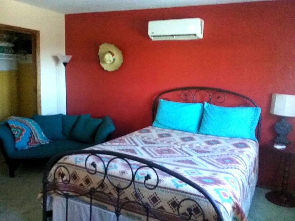 Your own climate control and ceiling fan