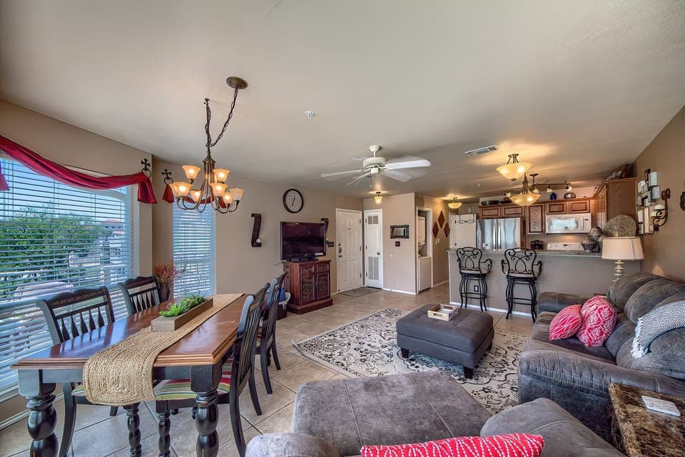 Dining Room/ Living Room in D302!