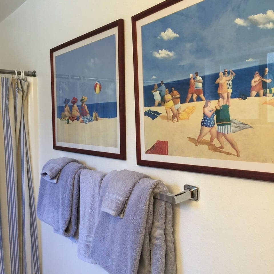 Downstairs full bath