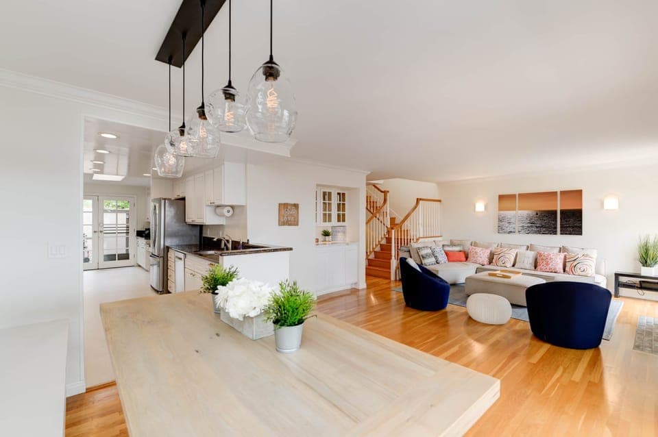 Dining room - Family room