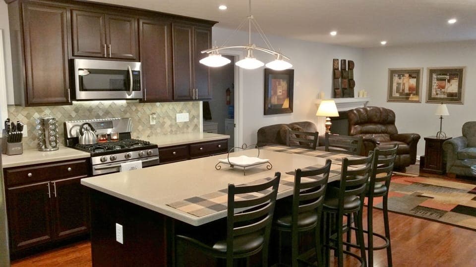 Well equipped  kitchen, lots of room for food prep and entertaining.