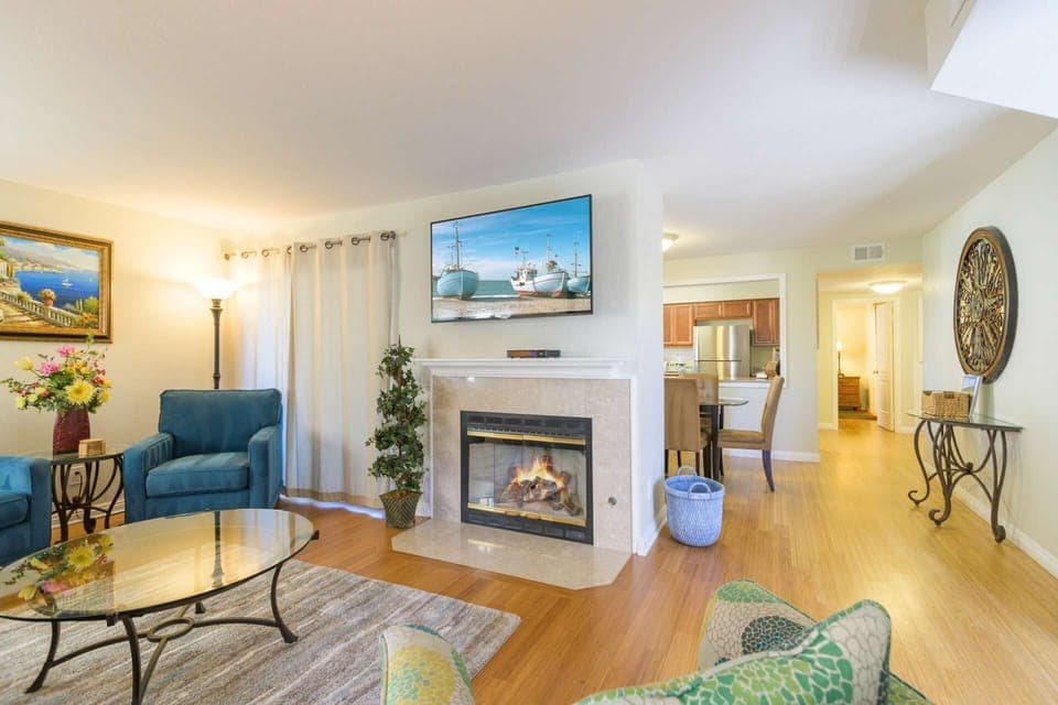 Living room with new bamboo wood floors - STR15-0341