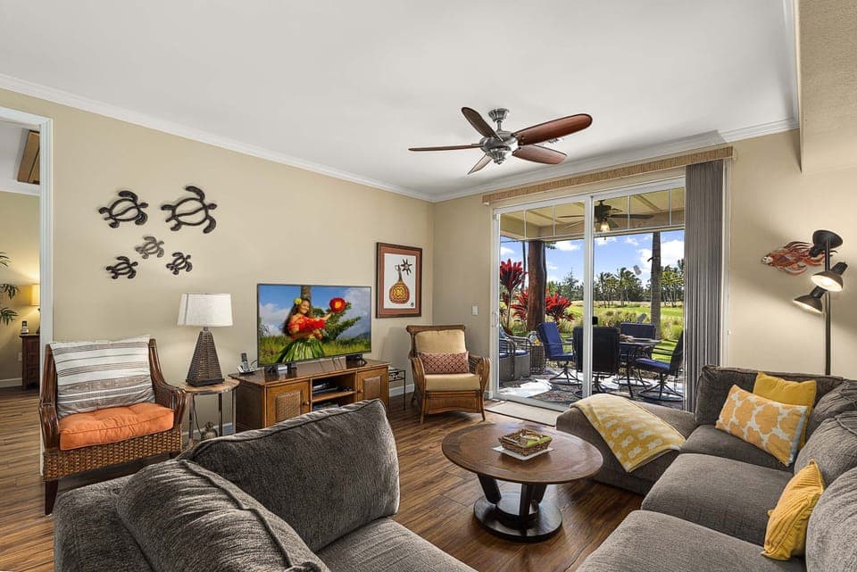 New flooring installed, spacious, quite and fairway views.....