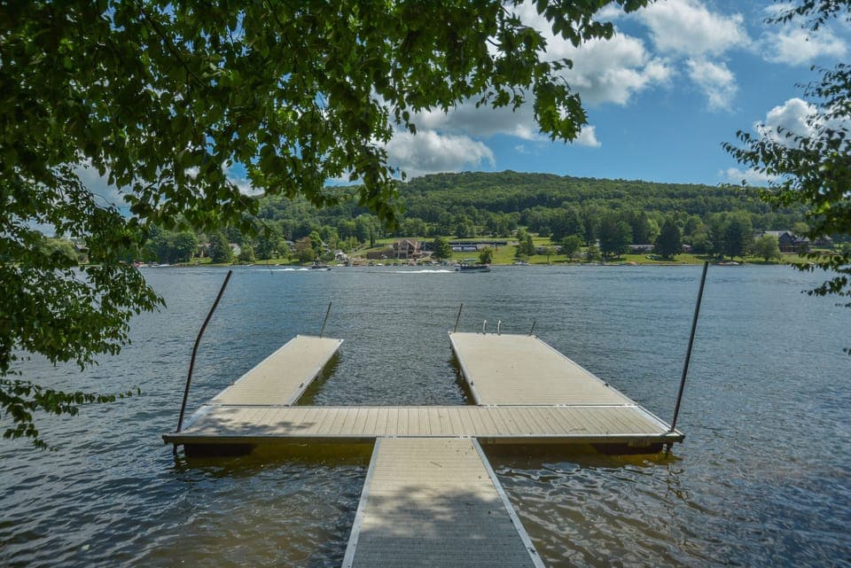 Dock