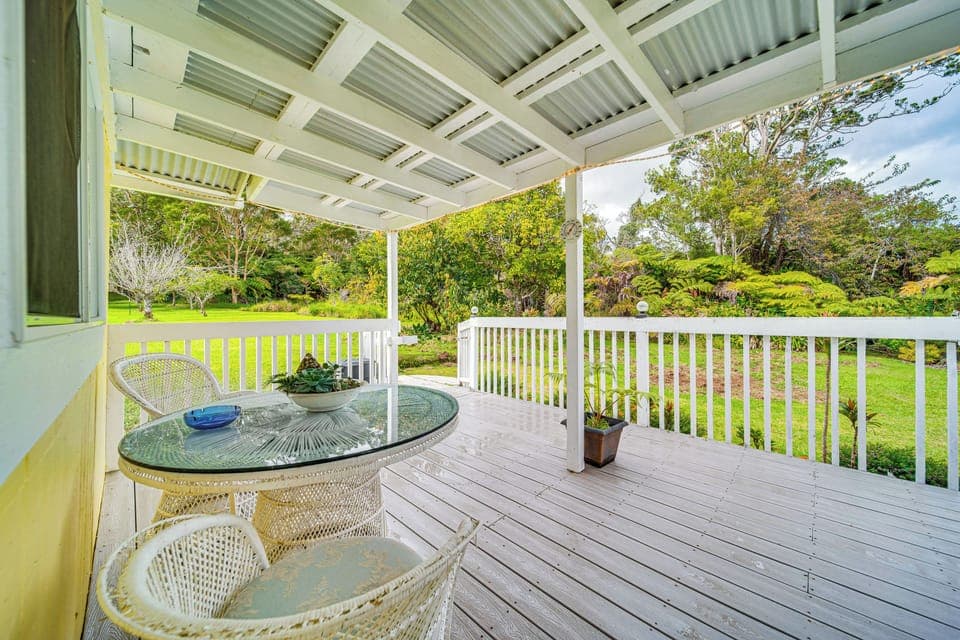 Volcano Vacation Rental | 2BR | 1BA | 600 Sq Ft | Step-Free Access