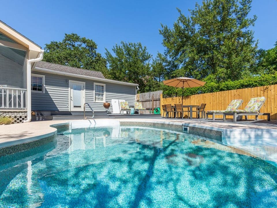 Welcome To Frogtown Cottage!