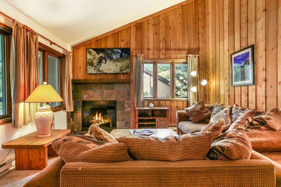 Vacations are about spending time together, this is the perfect space to create vacation memories.