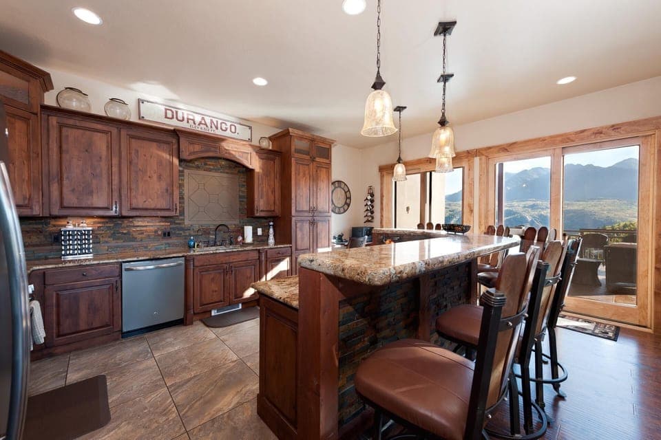 Kitchen and Bar