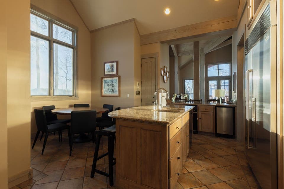 Kitchen - Summer