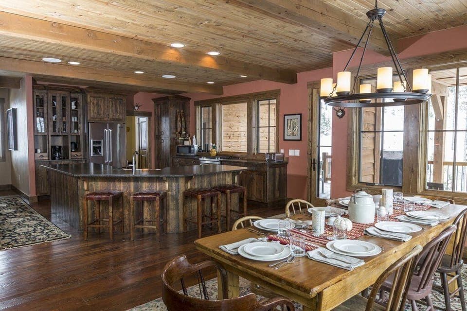 Spacious kitchen and dining room area.