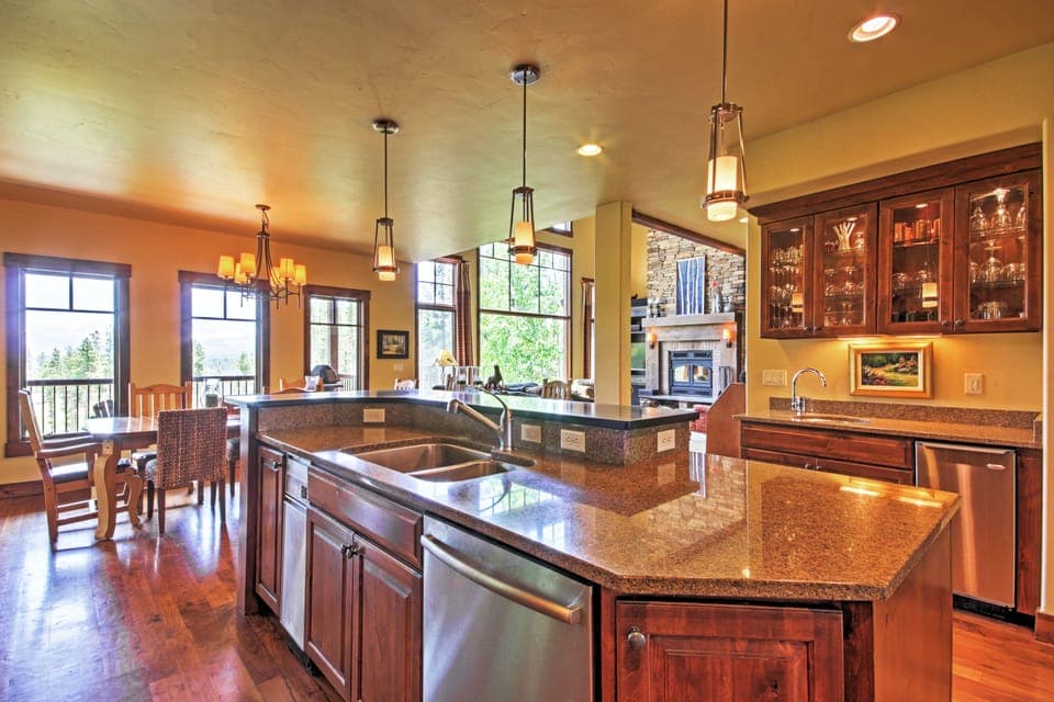 Fully Equipped Kitchen | Coffee Maker | Toaster
