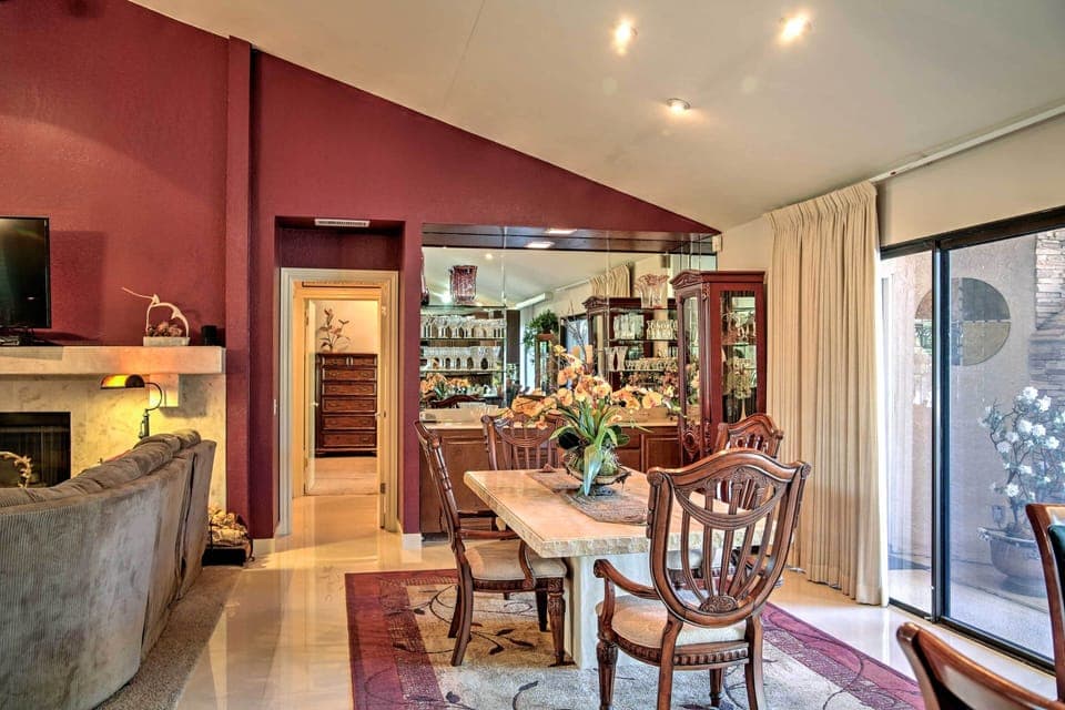 Living Room | Dining Area