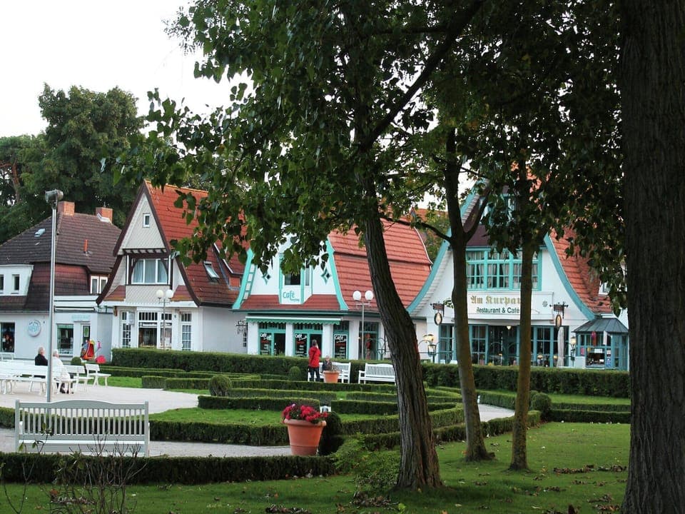 Immediate Surroundings [summer] (<1 km)